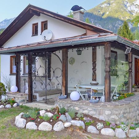 ליוטאש Authentisches Ferienhaus מראה חיצוני תמונה